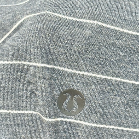 Lululemon Love crew Striped Gray and White Women's Top size 8 - Picture 4 of 5